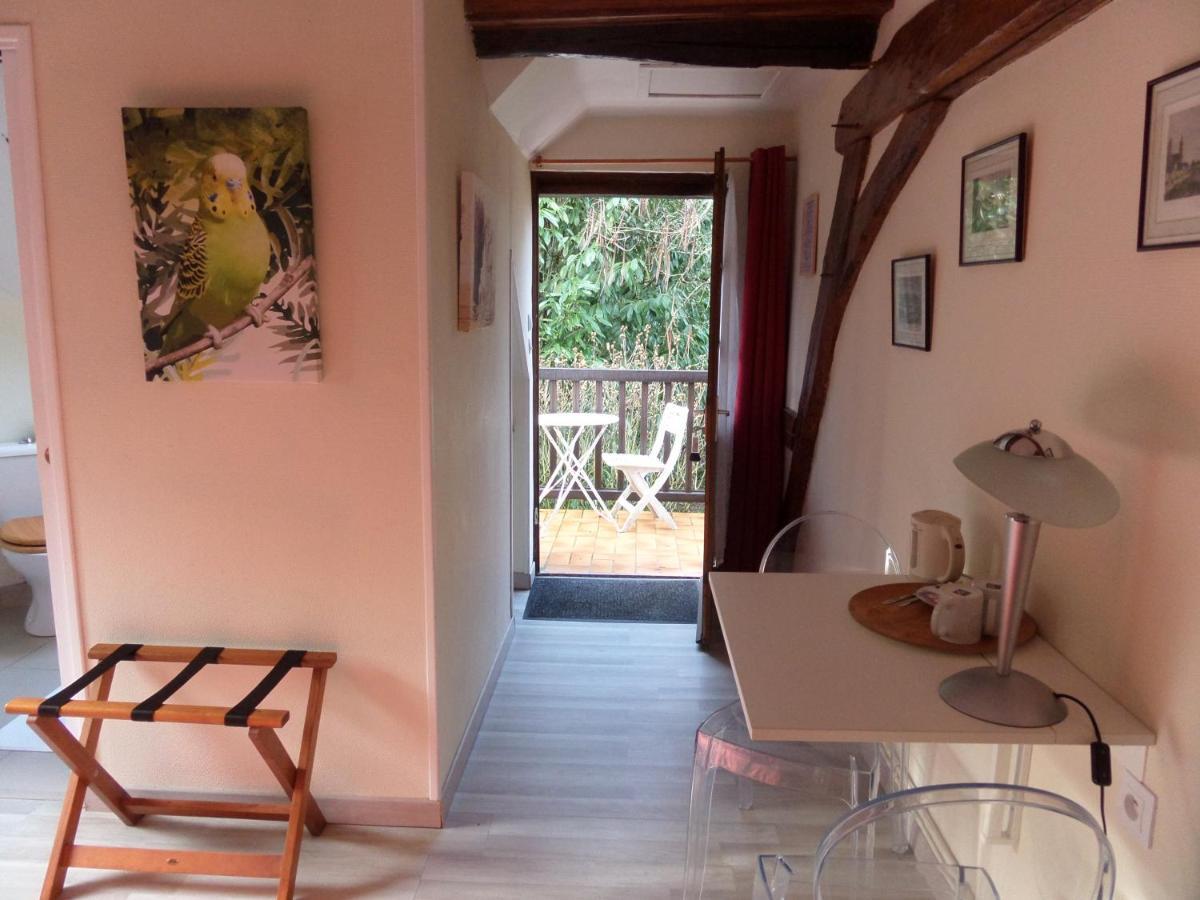 Le Moulin De La Planche Bed & Breakfast Cerelles Exterior foto